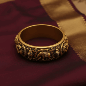 printed green tshirt